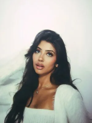 Aliza Shan OnlyFans Leaked Free Thumbnail Picture - #UBLDVXit24