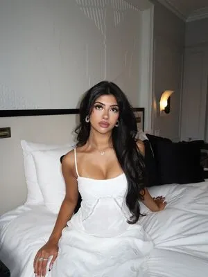 Aliza Shan OnlyFans Leaked Free Thumbnail Picture - #lLhkPFYGNa