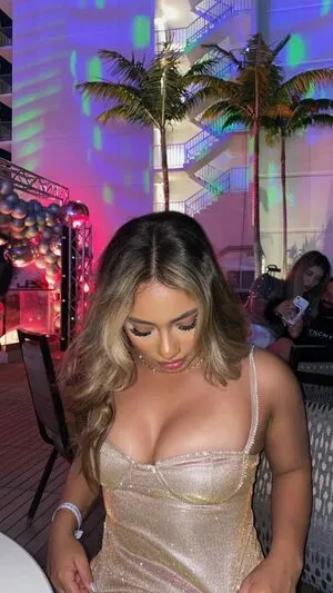 Alizeamirandaa OnlyFans Leaked Free Thumbnail Picture - #r15aYP2qG5