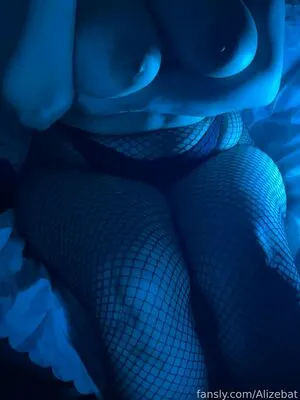 Alizebat OnlyFans Leaked Free Thumbnail Picture - #S6Mv2WeSl1
