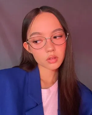 Alizee Delaloy OnlyFans Leaked Free Thumbnail Picture - #PoVydFvt6W