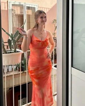 Alizee Talk OnlyFans Leaked Free Thumbnail Picture - #aDWpjO3gax