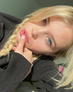 Alla Bruletova OnlyFans Leaked Free Thumbnail Picture - #3WXPBsaafD