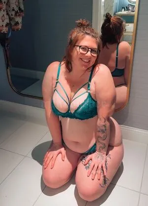 Allaboutbee OnlyFans Leaked Free Thumbnail Picture - #TM6Tkje8VL