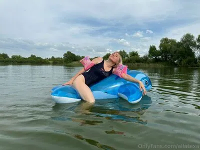 Allatexa OnlyFans Leaked Free Thumbnail Picture - #14liMPNCuq