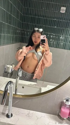 Allecakes OnlyFans Leaked Free Thumbnail Picture - #f02EvMKhj9