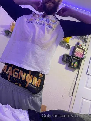 Allenbl00 OnlyFans Leaked Free Thumbnail Picture - #5fEDeBWkh1