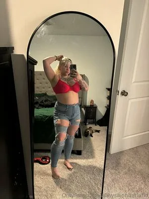 Alleyswonderland OnlyFans Leaked Free Thumbnail Picture - #e0VgusE1hS