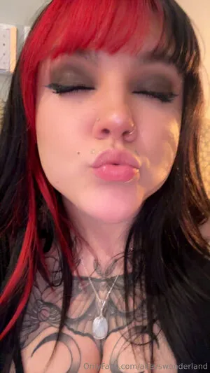 Alleyswonderland OnlyFans Leaked Free Thumbnail Picture - #jCBvH8QXva