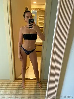 Alli Dore OnlyFans Leaked Free Thumbnail Picture - #8vqknzhi4J