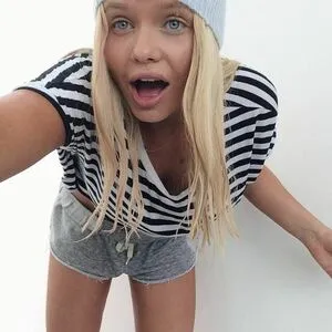 Alli Simpson OnlyFans Leaked Free Thumbnail Picture - #SC2HzVHLCj