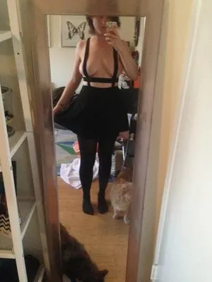 Allie Goertz OnlyFans Leaked Free Thumbnail Picture - #0wfhD20aQz