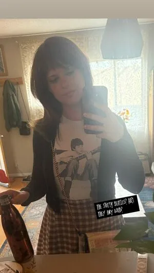 Allie Goertz OnlyFans Leaked Free Thumbnail Picture - #BjoysVOWds