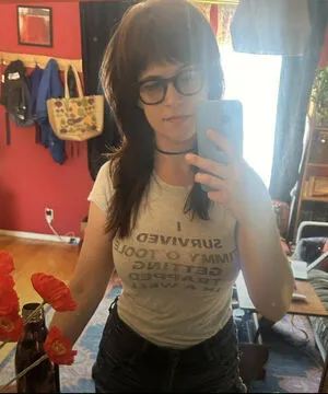 Allie Goertz OnlyFans Leaked Free Thumbnail Picture - #MVcgzjt4EY