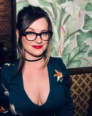 Allie Goertz OnlyFans Leaked Free Thumbnail Picture - #lxFTJbX7f1
