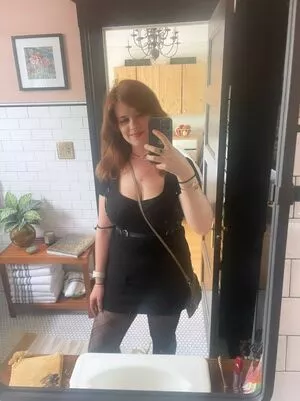Allie Goertz OnlyFans Leaked Free Thumbnail Picture - #xn1Eu0TgIa