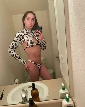 Allie Lilac OnlyFans Leaked Free Thumbnail Picture - #l4dGCDR7fz
