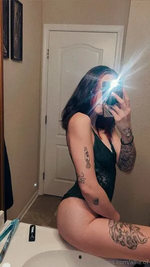 Allie Of OnlyFans Leaked Free Thumbnail Picture - #A4Nxo9XHxA