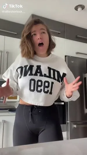 Allie Sherlock OnlyFans Leaked Free Thumbnail Picture - #odKEMiFYd0