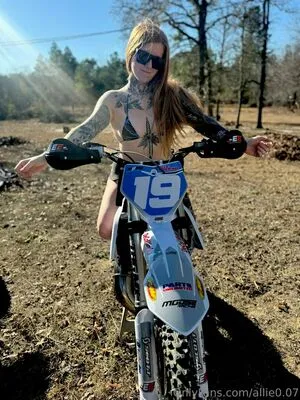 Allie0 OnlyFans Leaked Free Thumbnail Picture - #D8nDz7flA5