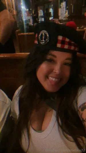 Alliebby22 OnlyFans Leaked Free Thumbnail Picture - #2mPAFsySOb