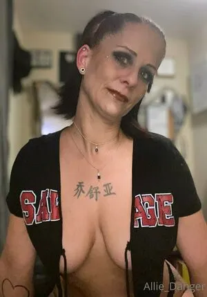 Alliedanger OnlyFans Leaked Free Thumbnail Picture - #hpLdgFWlDd