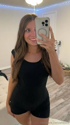 Allieexx OnlyFans Leaked Free Thumbnail Picture - #xgK6TkNFwf