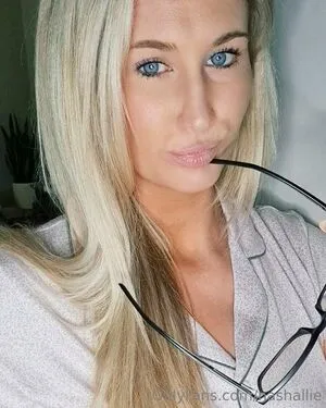 Allienextdoor OnlyFans Leaked Free Thumbnail Picture - #QkCloeT9IK