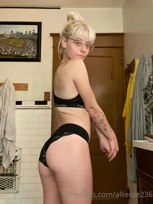 Allierae236 OnlyFans Leaked Free Thumbnail Picture - #U9EIW6LBPT