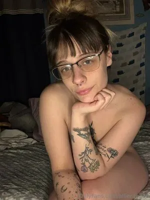 Allierae236 OnlyFans Leaked Free Thumbnail Picture - #koBgs6XeNl