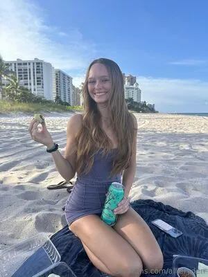 Allieryderr OnlyFans Leaked Free Thumbnail Picture - #TegMDVWEE4