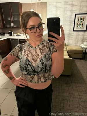 Alliesfree OnlyFans Leaked Free Thumbnail Picture - #jRFjQslF4e