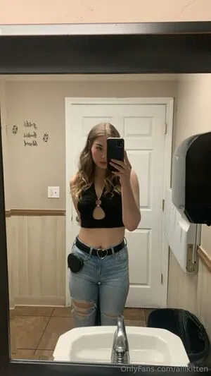 Allikitten OnlyFans Leaked Free Thumbnail Picture - #Ety3IpHOCH