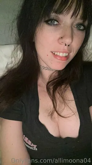 Allimoona04 OnlyFans Leaked Free Thumbnail Picture - #5FSYNLqEYD