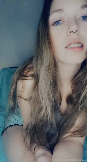 Allimoona04 OnlyFans Leaked Free Thumbnail Picture - #zt6zOr5gaM