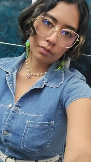 Allisauria OnlyFans Leaked Free Thumbnail Picture - #D2mpqs8vza