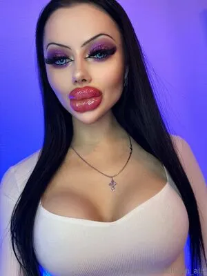 Allison Alis OnlyFans Leaked Free Thumbnail Picture - #Y62SLo3L5P