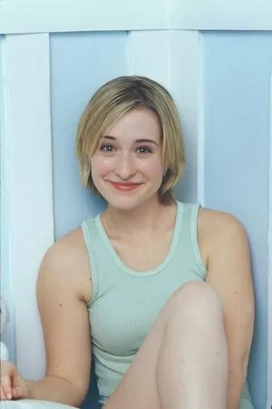 Allison Mack OnlyFans Leaked Free Thumbnail Picture - #e7n4j3iFdi