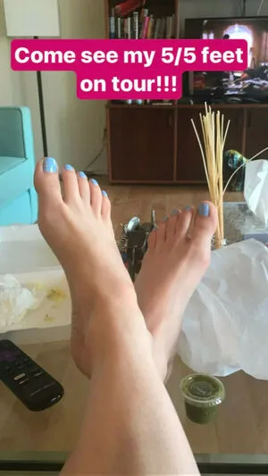 Allison Raskin OnlyFans Leaked Free Thumbnail Picture - #FFSg6W1d2e