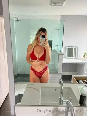 Allisonrose OnlyFans Leaked Free Thumbnail Picture - #1Dv31E708D