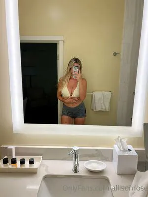 Allisonrose OnlyFans Leaked Free Thumbnail Picture - #vmPloAK5F4