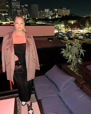 Ally Theis OnlyFans Leaked Free Thumbnail Picture - #LVaRR4PDDr