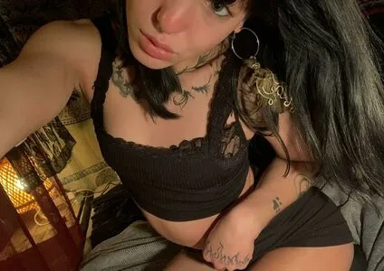Allyaldenn OnlyFans Leaked Free Thumbnail Picture - #CHYumFyvNC