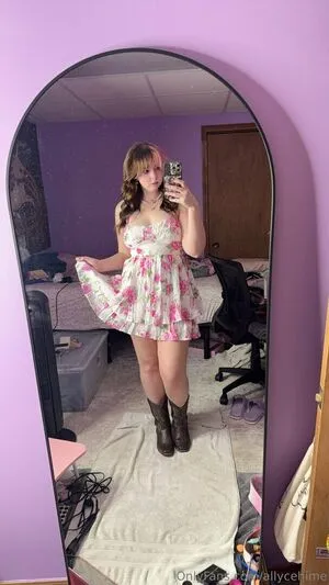 Allycehime OnlyFans Leaked Free Thumbnail Picture - #2b26ARdwBx