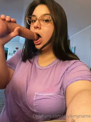 Allyismyname OnlyFans Leaked Free Thumbnail Picture - #e8Er4yVU0g