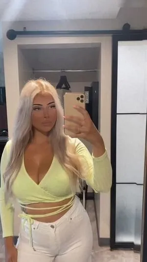 Allysophiie OnlyFans Leaked Free Thumbnail Picture - #CFXTV9qDcc