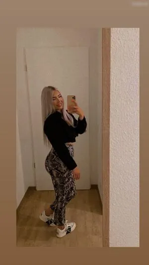 Allysophiie OnlyFans Leaked Free Thumbnail Picture - #egNzSr8mrh