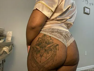 Allysquirtss OnlyFans Leaked Free Thumbnail Picture - #l9qmN7bXQj