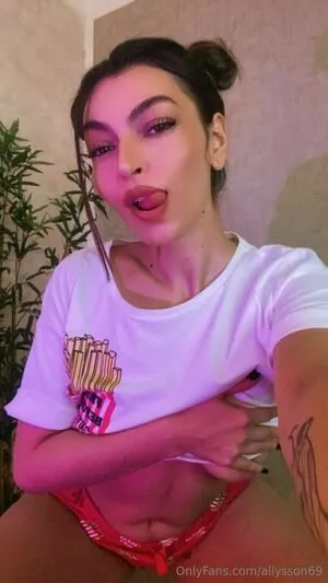 Allysson69 OnlyFans Leaked Free Thumbnail Picture - #tENpw5auyR