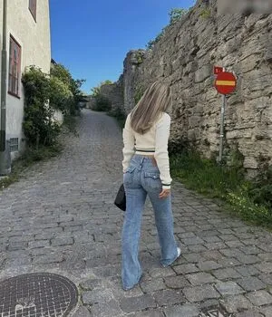 Alma Perssons OnlyFans Leaked Free Thumbnail Picture - #vGb7s9GDPG